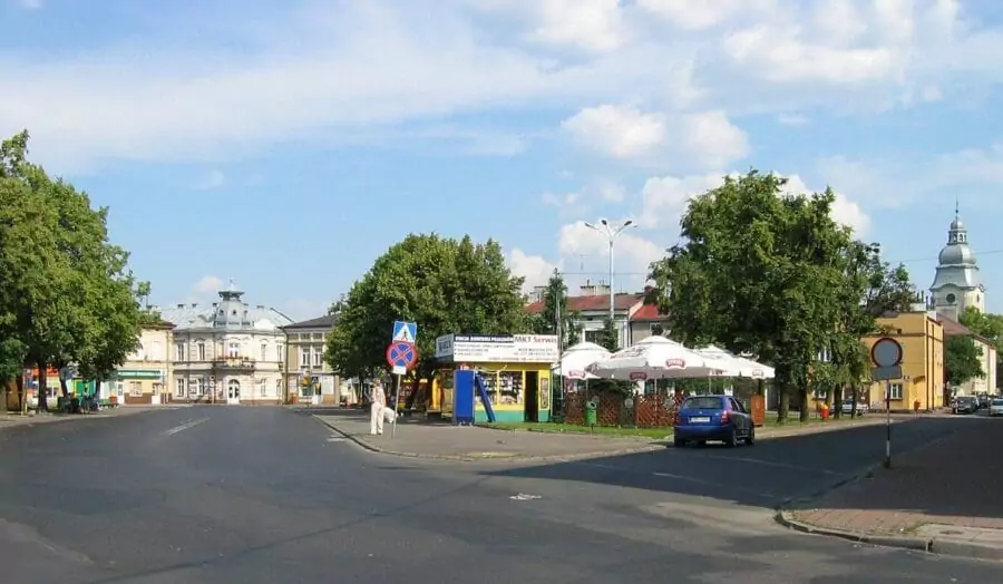 Mielecki Rynek nie zawsze wyglądał jak dziś. Niektórzy znają go jednak tylko z archiwalnych zdjęć. Mielecki Rynek nie zawsze wyglądał jak dziś. Niektórzy znają go jednak tylko z archiwalnych zdjęć.